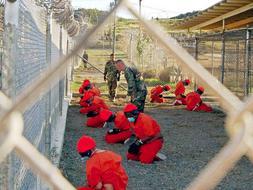 El Pentgono retira los cargos contra 5 detenidos tras un alegato de ocultacin de pruebas