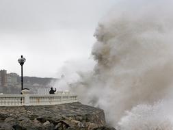 Las rachas de viento superan los 100 kilmetros por hora