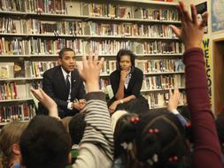 Obama se refugia en un colegio en su jornada ms dura