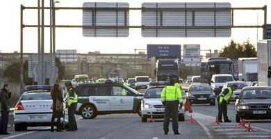 Evacan el aeropuerto de Sevilla por amenaza de bomba