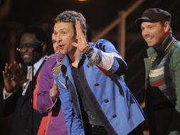 Los britnicos Coldplay se hacen con el Grammy a la mejor cancin 'Viva la vida' y al mejor lbum de rock  