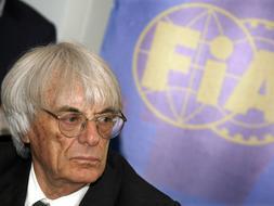 Ecclestone elogia a Hitler y a los regmenes totalitarios