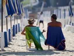 Contina el calor y los cielos despejados salvo en el norte donde podra llover