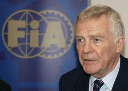 Max Mosley firma los nuevos Acuerdos de la Concordia que ponen paz en F1