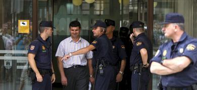 Veinte detenidos en una operacin contra el blanqueo de dinero en el Ayuntamiento de El Ejido