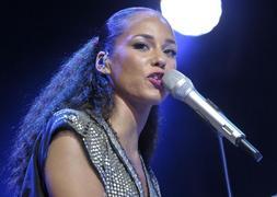 Alicia Keys inunda de emocin y baile el Teatro Real de Madrid