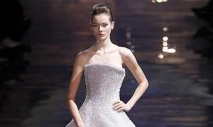 Armani conquista la Luna y Etam a Natalia Vodianova y Charlotte Gainsbourg