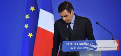 La izquierda barre en las regionales galas al partido de Sarkozy que entona el 'mea culpa'