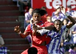 El Valladolid 'encalla' ante un Getafe en inferioridad