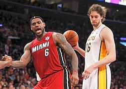 Los Heat humillan a los Lakers