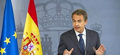 Zapatero hace una crisis limitada y nombra a Blanco portavoz