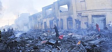 Varios heridos en el incendio de tres mercados