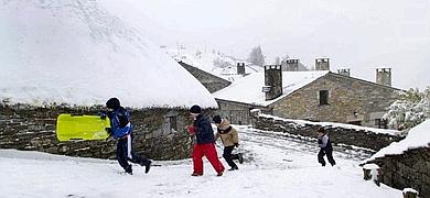 El fro, el viento y la nieve dan la bienvenida a la primavera