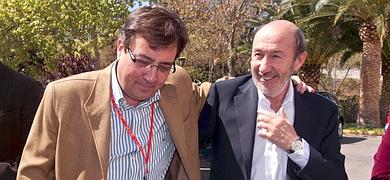 Rubalcaba plantea al PP tres grandes acuerdos