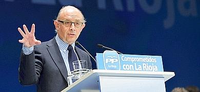 Montoro: La subida de impuestos es equitativa y temporal