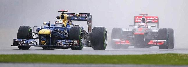 La lluvia no falta a su cita en Silverstone