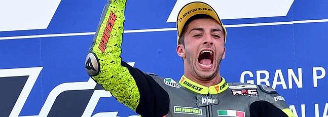 Iannone bate a Espargar y salva el honor italiano