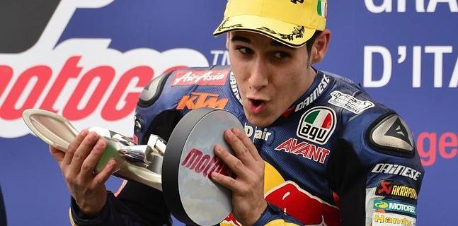 Segunda victoria de la temporada para Luis Salom 