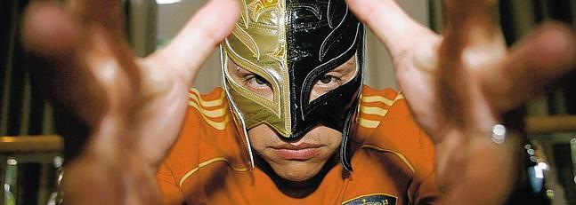 Rey Mysterio: Yo tendra que haber luchado contra Mayweather