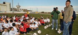 Joaqun protagoniza una jornada deportiva en Sanlcar