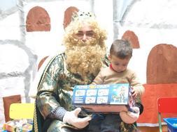 Los Reyes Magos visitan la Guardera Doa Pop