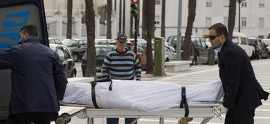 Aparece un cadver en los bajos del balneario 