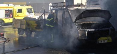 Arde un camin en el polgono de Pelagatos