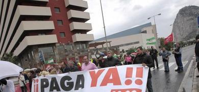 Varios heridos en la manifestacin de trabajadores municipales de La Lnea