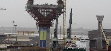 El temporal de lluvia y viento paraliza la obra del segundo puente