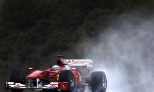 La lluvia condiciona el F10 de Fernando Alonso 