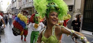 El Carnaval de Barranquilla irrumpe en Cdiz