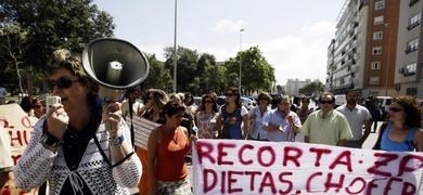 Ms de 80.000 funcionarios en Cdiz, convocados a la huelga contra el 'tijeretazo'