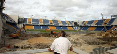 El Ayuntamiento pide a un conocido bufete que estudie si debe pagar al Cdiz por derribar la Tribuna