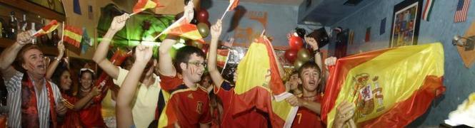 Los gaditanos auparon la Copa con Casillas