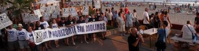 Ms de 2.000 personas dicen no a los molinos en Chipiona