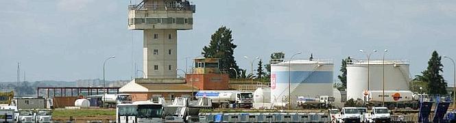 La liberalizacin de la torre de control de La Parra afectar a 16 controladores