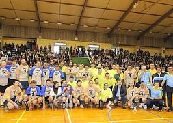 Un partido de ftbol para ayudar a la pequea Aroa