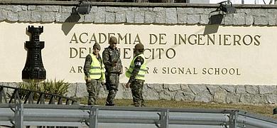 Prosiguen las autopsias a los militares muertos mientras dos de los heridos siguen en la UVI