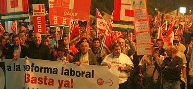 Ms de 10.000 personas claman en Jerez contra la reforma laboral