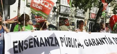 Un centenar de maestros, en defensa de la escuela pblica