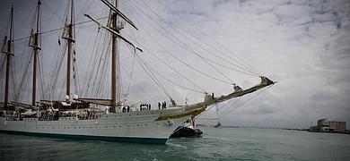 El buque 'Juan Sebastin de Elcano' regresa a San Fernando 