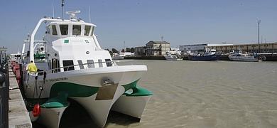 Suspendidas las conexiones por catamarn entre Cdiz, Rota y El Puerto 