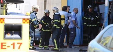 Incendio en una nave de Cdiz