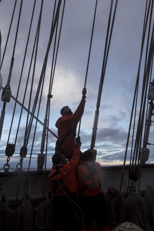 Elcano, maniobra y salido de Funchal