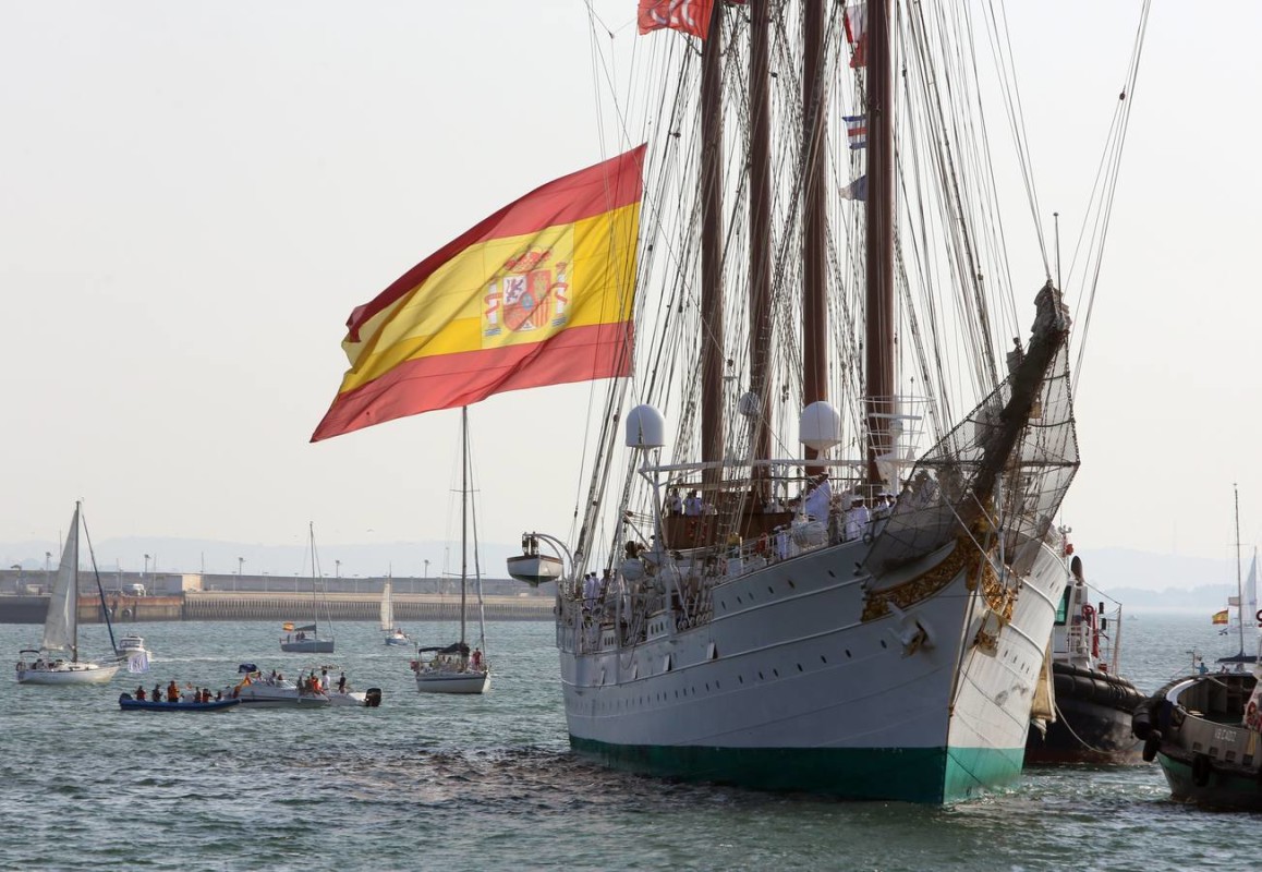 Llegada del Juan Sebastián de Elcano de su 90 crucero de instrucción. Foto: Antonio Vázquez